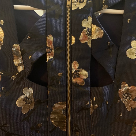 TRIXXI GIRL - Picture 6 of 9